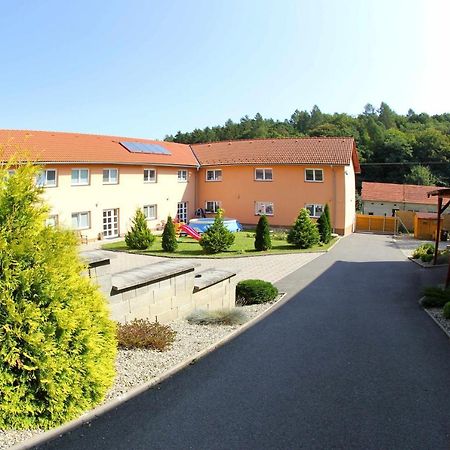 Cerny Kocour Apart Hotel Sarovy Eksteriør billede